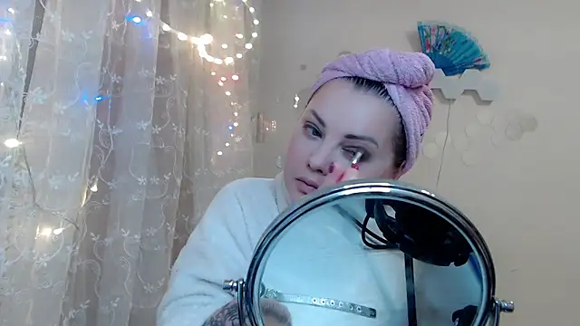 JewellKiss7 online show from April 5, 4:35 pm