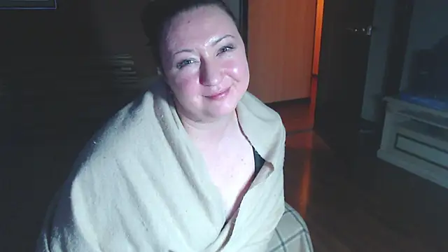 LouiseLuv online show from December 26, 12:27 pm