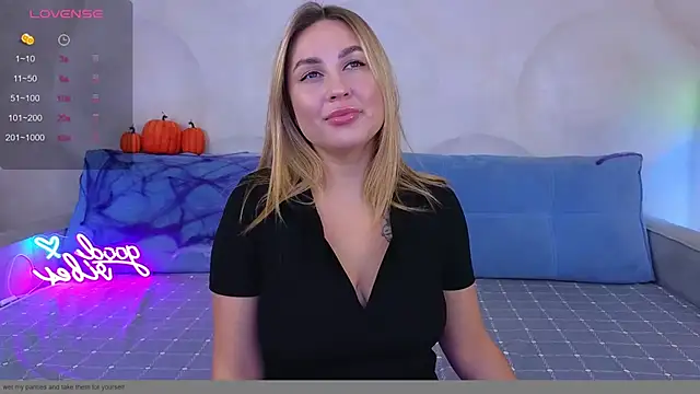 Snapshot of KisssAmmeli chatting on October 21, 1:10 pm KisssAmmeli online show from October 21, 1:10 pm