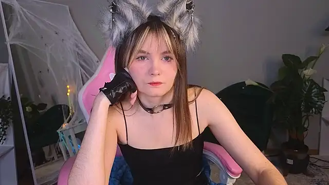 CiriRianonn online show from November 2, 4:28 am