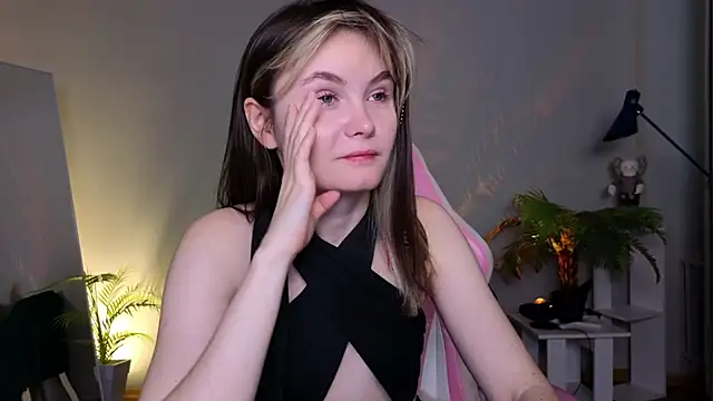 CiriRianonn online show from October 1, 4:28 am