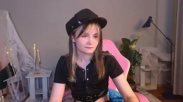 CiriRianonn online show from October 28, 4:35 am