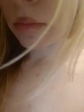 Linda 999 online show from February 12, 2:00 am