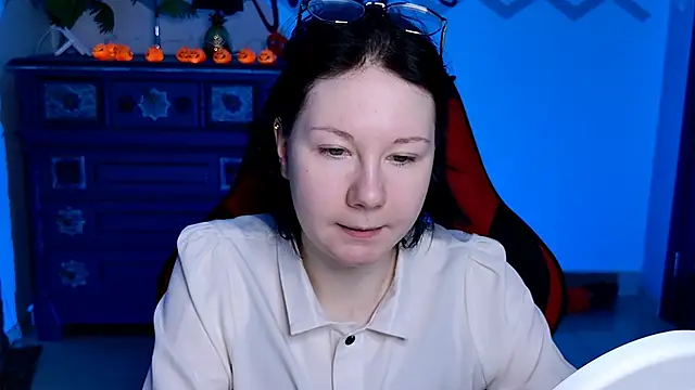 Snapshot of NancyMartinez chatting on October 31, 5:15 am NancyMartinez online show from October 31, 5:15 am