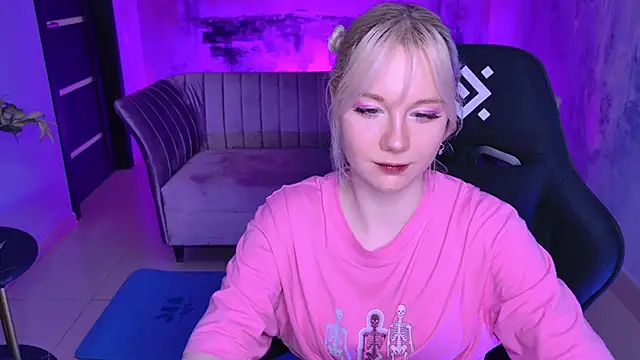 NancyMartinez online show from March 1, 4:22 pm