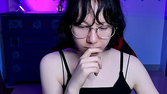 Snapshot of NancyMartinez chatting on October 28, 5:08 am NancyMartinez online show from October 28, 5:08 am