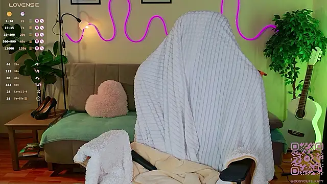 cosycute  online show from February 21, 5:26 pm