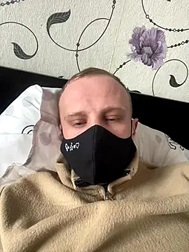 red red00 online show from January 7, 8:52 am