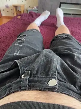 red red00 online show from February 26, 8:03 am