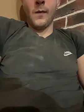 red red00 online show from November 3, 1:37 pm