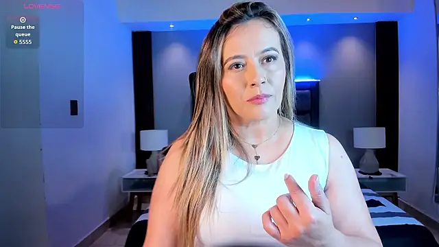 Susann Ross online show from February 7, 10:45 am