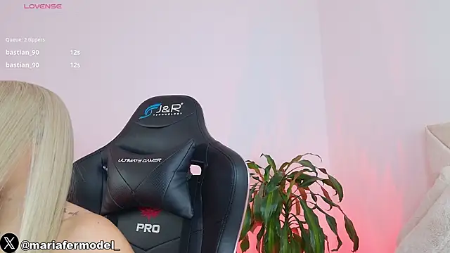 Mariafer05 online show from April 1, 4:26 pm