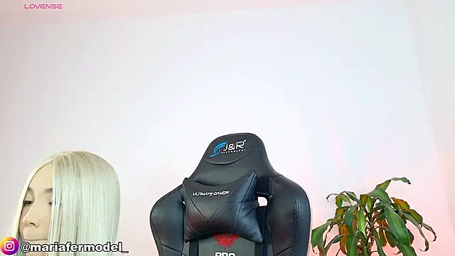 Mariafer05 online show from February 2, 5:01 pm