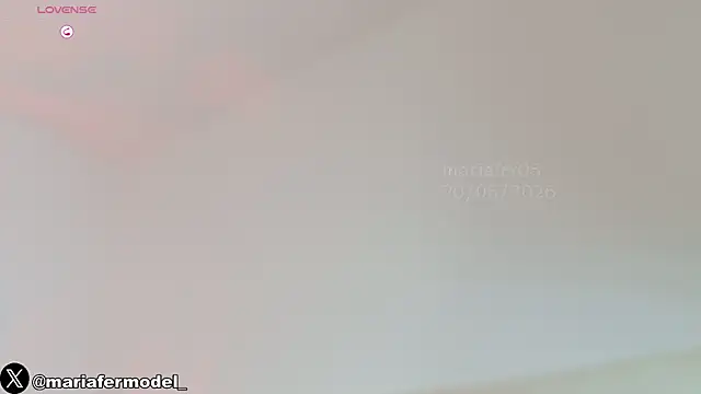 Snapshot of Mariafer05 chatting on May 20, 4:04 pm Mariafer05 online show from May 20, 4:04 pm