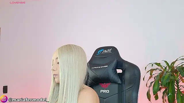 Mariafer05 online show from March 22, 2:07 pm