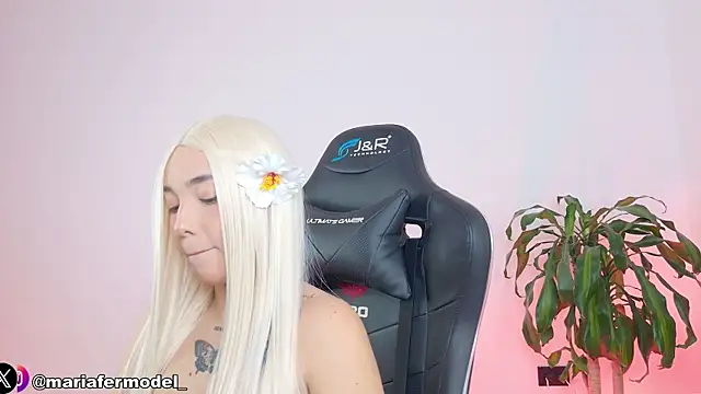 Mariafer05 online show from April 13, 4:11 pm