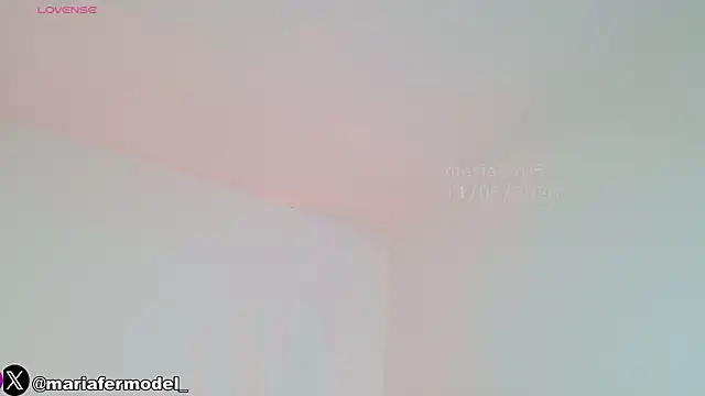 Snapshot of Mariafer05 chatting on May 14, 4:04 pm Mariafer05 online show from May 14, 4:04 pm