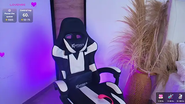 -Sofii  online show from February 17, 8:28 pm