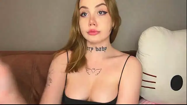 hanna cry baby online show from January 31, 8:29 pm