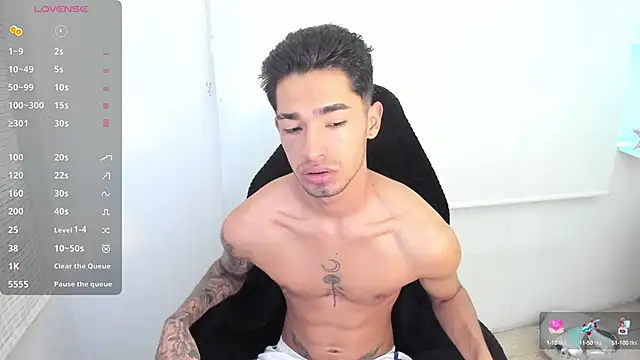 Damon  333 online show from February 7, 11:03 pm