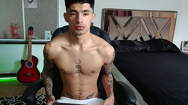 Damon  333 online show from November 16, 7:51 pm