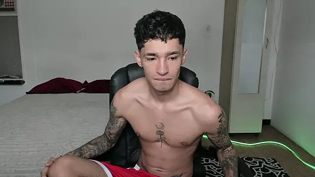 Damon  333 online show from March 29, 6:42 pm