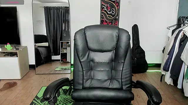 Damon  333 online show from May 28, 5:52 pm