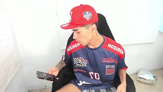 Damon  333 online show from February 14, 10:47 pm