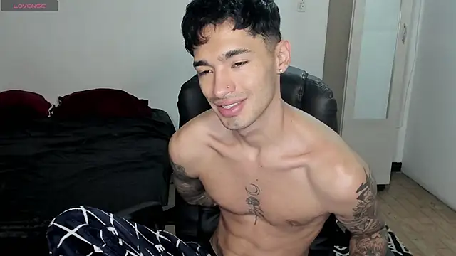 Damon  333 online show from February 16, 1:04 am