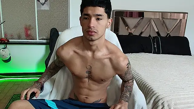 Damon  333 online show from October 28, 5:45 pm