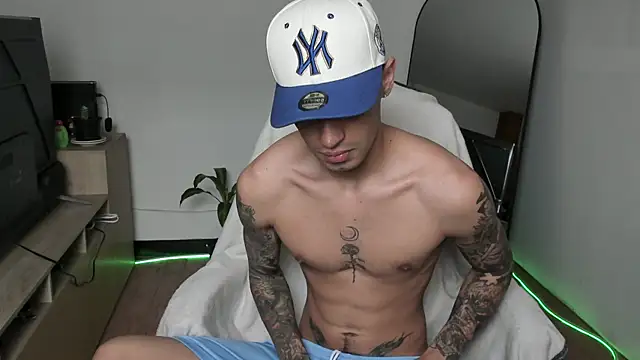 Damon  333 online show from December 20, 5:05 pm