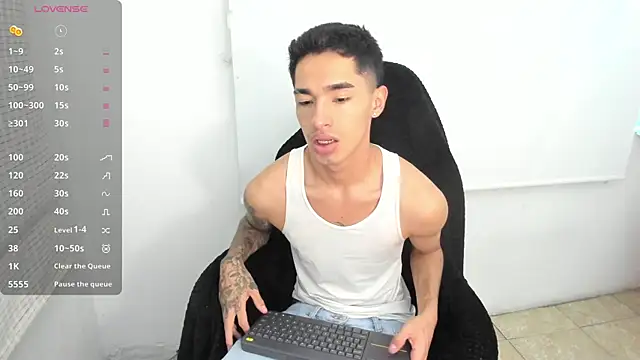 Damon  333 online show from February 27, 1:41 am