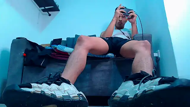 mastersmits online show from March 27, 3:04 am