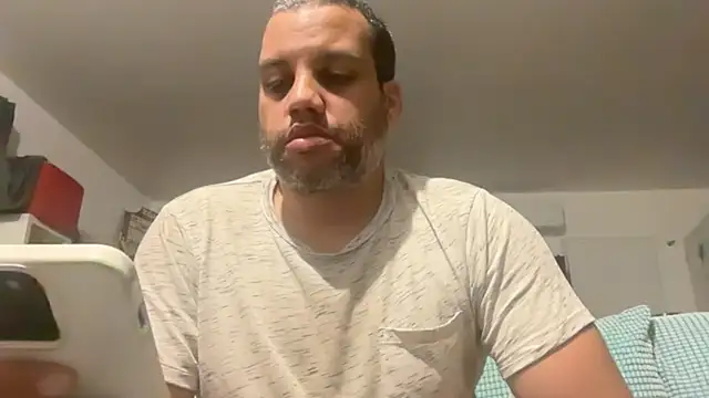 AbsolutMouuah online show from May 2, 1:33 am