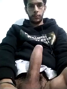 Snapshot of G0stragos chatting on February 22, 6:50 am G0stragos online show from February 22, 6:50 am