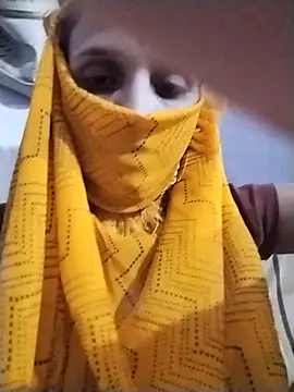 Snapshot of Poojashrma33 chatting on July 14, 4:46 pm Poojashrma33 online show from July 14, 4:46 pm
