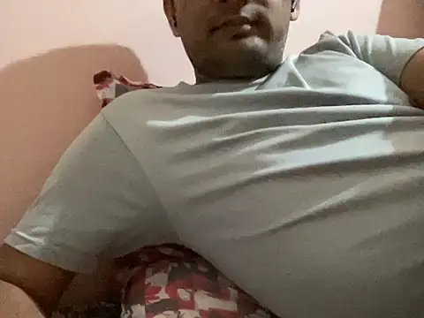 NiceBoy9099 online show from November 12, 6:01 pm