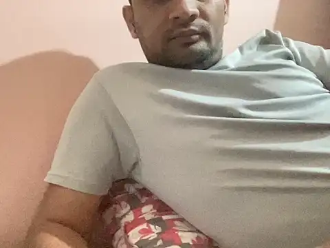 NiceBoy9099 online show from December 2, 5:03 pm