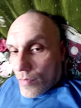 Pineapple04 online show from March 22, 7:15 pm