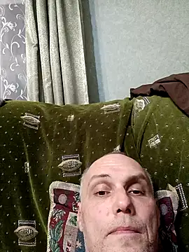 Pineapple04 online show from January 5, 6:44 pm