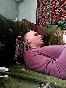 Pineapple04 online show from February 1, 7:39 am