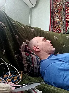 Pineapple04 online show from April 15, 7:58 am