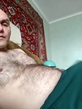 Snapshot of Pineapple04 chatting on December 15, 10:10 am Pineapple04 online show from December 15, 10:10 am