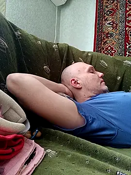 Pineapple04 online show from April 8, 6:48 am