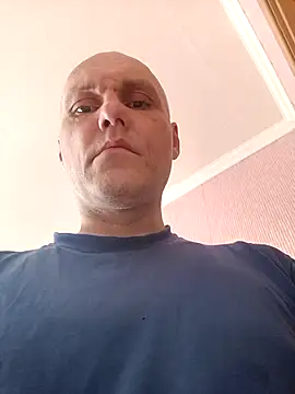 Pineapple04 online show from April 16, 5:19 am