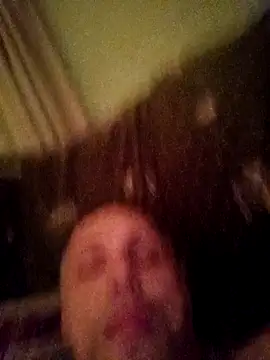 Snapshot of Pineapple04 chatting on December 3, 4:02 am Pineapple04 online show from December 3, 4:02 am