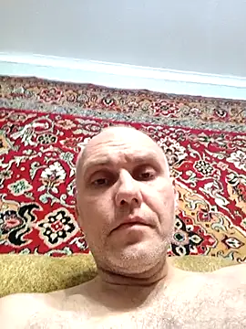 Snapshot of Pineapple04 chatting on November 1, 6:24 pm Pineapple04 online show from November 1, 6:24 pm