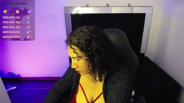 Snapshot of sussy_lee_ chatting on March 7, 1:29 pm sussy lee online show from March 7, 1:29 pm
