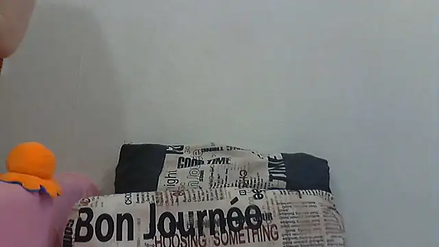 Snapshot of SashaGrinch chatting on February 22, 1:46 pm SashaGrinch online show from February 22, 1:46 pm