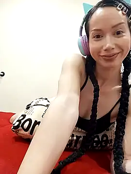 Snapshot of SashaGrinch chatting on December 21, 7:27 pm SashaGrinch online show from December 21, 7:27 pm